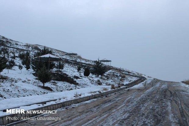 برف راه ارتباطی 30 روستای شهرستان کوهرنگ را مسدود کرد برف راه ارتباطی 30 روستای شهرستان کوهرنگ را مسدود کرد