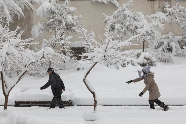 خاتمه روزهای برفی و بارانی در تهران؟ ؛ یخبندانی سخت در راه است ، برف 28سانتی متری در دو روز